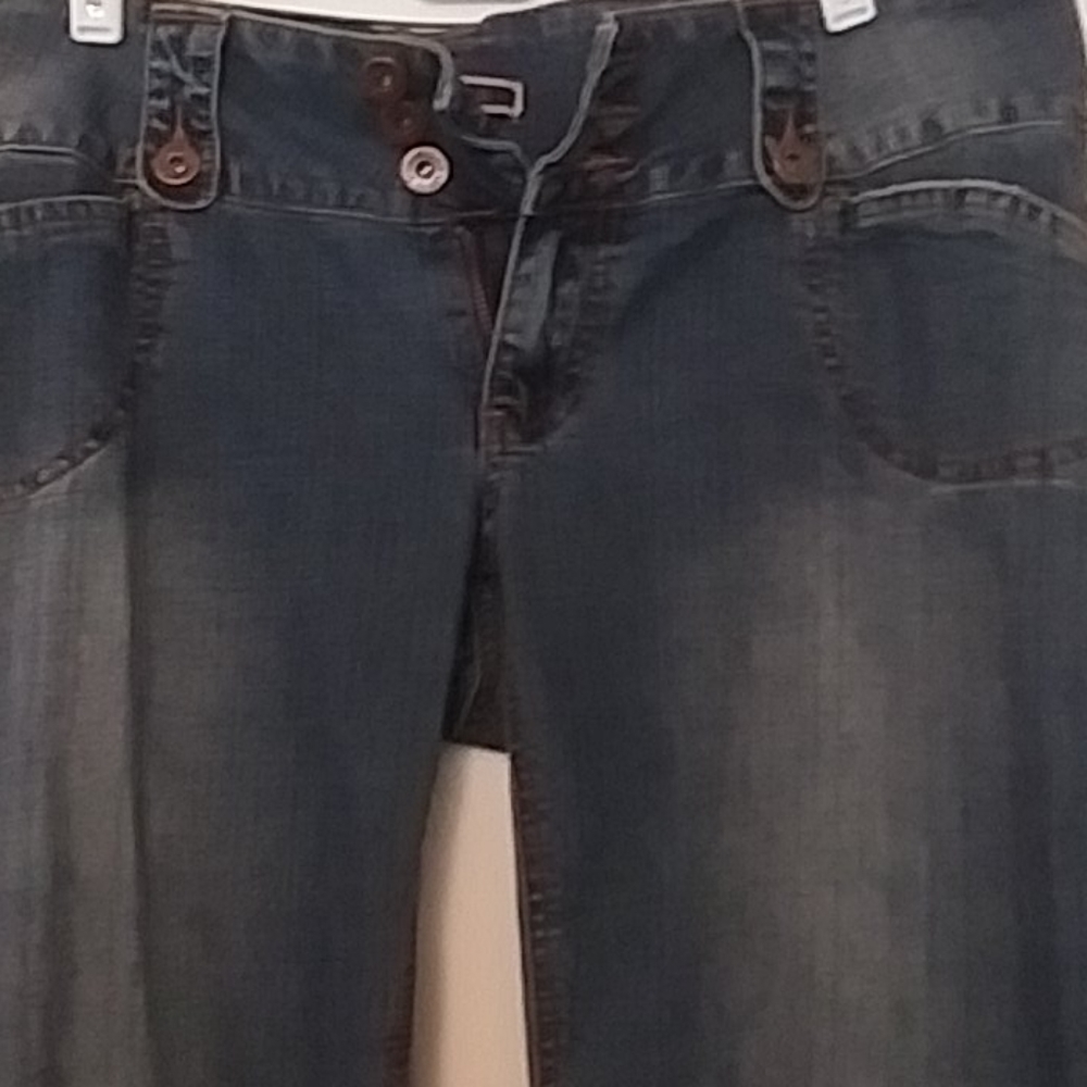 Jeans - Picture 2 of 4